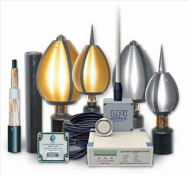 Hệ thống kim chống s&eacute;t để lắp đặt tại T&acirc;n Ph&uacute;